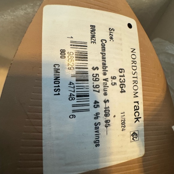 STEVE MADDEN Gold Embellished Women's Heels - Picture 3 of 4